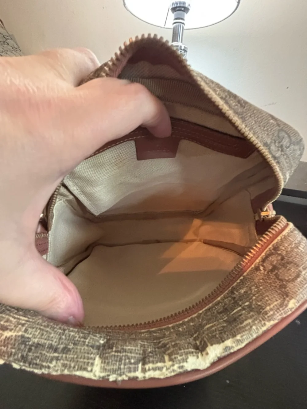 RARE Limited Edition Gucci GG Supreme Star Flat Messenger Crossbody Bag - Picture 5 of 10